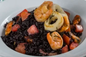 Receita de Arroz Negro ao Mare