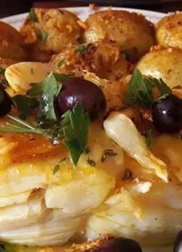 Receita de Bacalhau ao Forno e Batatas ao Murro