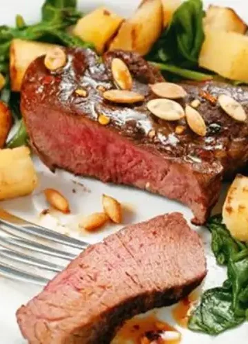 Receita de Bife com espinafre e batata-doce