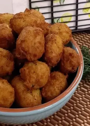 Receita de Bolinho de Arroz Fofinho