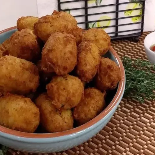 Receita de Bolinho de Arroz Fofinho