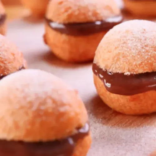 Receita de Bolinhos com creme de chocolate