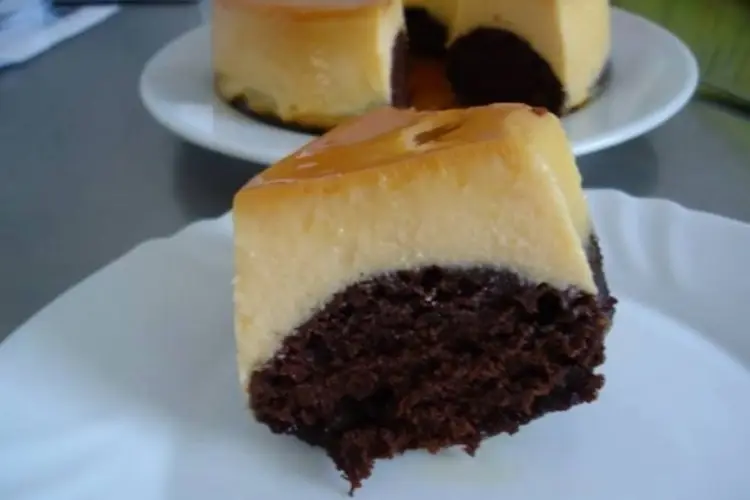 Receita de Bolo Pudim de baunilha e chocolate