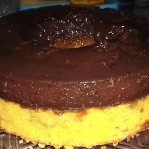 Receita de Bolo de Cenoura com Cobertura de Pudim de Chocolate