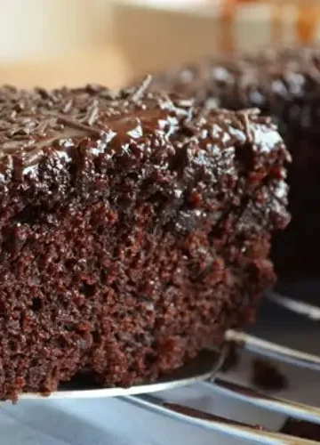 Bolo de Receita de Bolo de Chocolate sem Ovos e sem Lactose