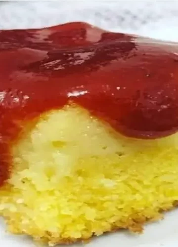 Receita de Bolo de Fubá com Queijo e Goiabada