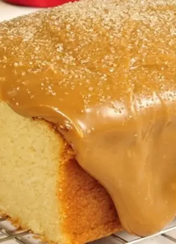 Receita de Bolo de Iogurte com Doce de Leite