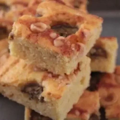 Receita de Bolo de Tabuleiro com Banana e Avelãs