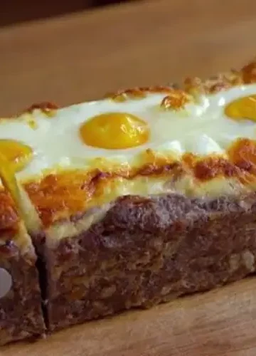 Receita de Bolo de carne recheado com ovos