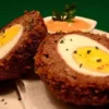 Receita de Bolovo (Scotch Eggs)