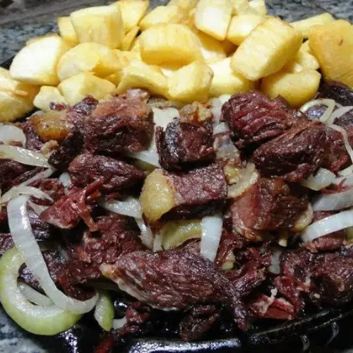 Receita de Carne de sol com mandioca