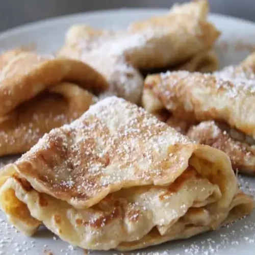 Crepes com canela e açúcar