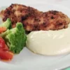 Receita de Frango recheado com purê e legumes