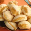 Receita de Pão de Queijo com Doce de Leite