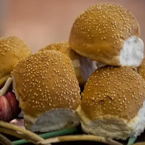 Receita de Pão de hambúrguer com gergelim