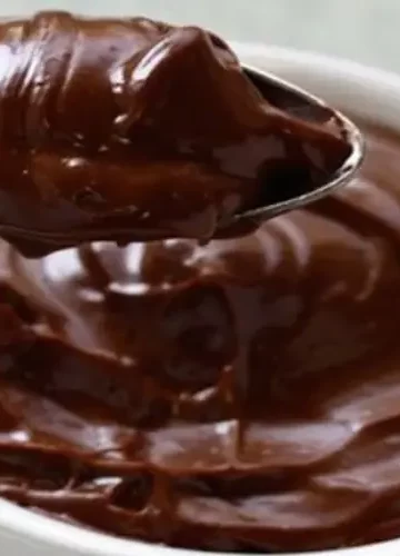 Receita de Pudim de banana e chocolate para fazer com as crianças