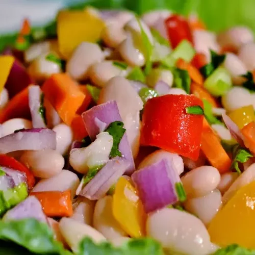 Salada de Pote de Salada com feijão branco