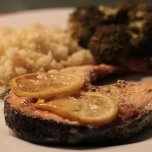 Receita de Salmão com Limão e Arroz de Coco