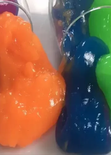 Receita de Slime com cola e amido de milho