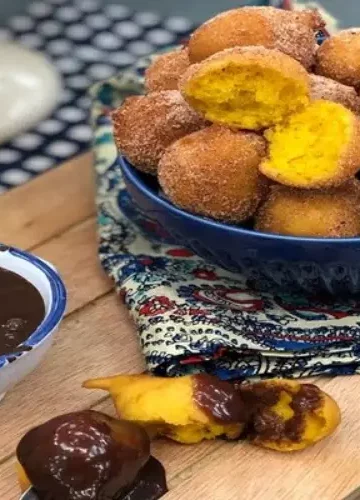 Receita de Bolinho de Chuva com Cenoura