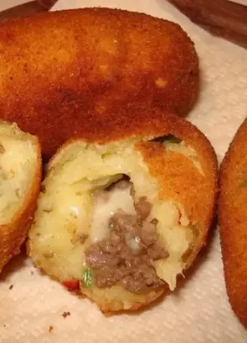 Receita de Bolinho de Mandioca com Carne