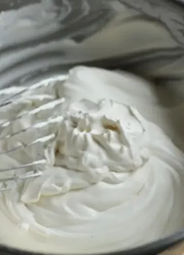 Receita de Chantilly sem creme de leite fresco