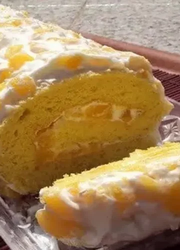 Receita de Rocambole de pêssego e laranja